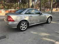 Usado Mercedes SLK200 163 CV (119 kW) 2003 Gris / plata Descapotable