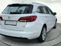 Usado Opel Astra Excellence 110 CV (80 kW) 2017 Blanco Familiar