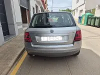 Usado Fiat Stilo Dynamic 120 CV (88 kW) 2006 Gris / plata Berlina