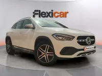 Usado Mercedes GLA200 150 CV (110 kW) 2021 Blanco SUV