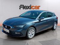 Usado Seat Leon Style 131 CV (96 kW) 2023 Gris Familiar