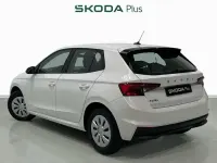 Usado Skoda Fabia Active 80 CV (58 kW) 2023 Blanco Utilitario