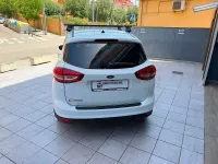Usado Ford C-MAX Titanium 120 CV (88 kW) 2017 Blanco Monovolumen