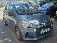 Usado Hyundai i10 GO! 67 CV (49 kW) 2018 Gris Utilitario