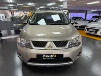 Usado Mitsubishi Outlander Intense+ 140 CV (102 kW) 2008 Beige SUV