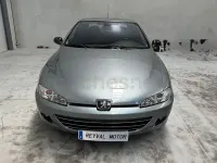 Usado Peugeot 406 Coupe 136 CV (100 kW) 2003 Gris / plata Coupe