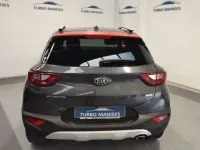 Usado Kia Stonic 110 CV (80 kW) 2018 Gris SUV