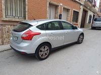 Usado Ford Focus Trend 115 CV (84 kW) 2012 Gris / plata Berlina