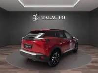 Usado Peugeot 2008 Allure 130 CV (95 kW) 2020 Rojo SUV