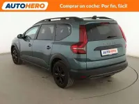 Usado Dacia Jogger Extreme 141 CV (103 kW) 2025 Verde Monovolumen