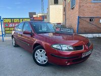 Usado Renault Laguna II Authentique 110 CV (80 kW) 2006 Granate Berlina