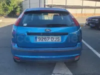 Usado Ford Focus Trend 109 CV (80 kW) 2005 Azul Berlina