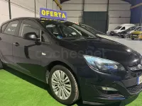 Usado Opel Astra Business 140 CV (102 kW) 2015 Negro Berlina