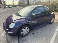 Usado VW New Beetle 150 CV (110 kW) 2000 Azul Utilitario