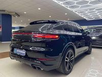 Usado Porsche Cayenne Turbo 550 CV (404 kW) 2019 Negro SUV