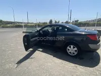 Usado Renault Mégane Cabriolet Dynamique 120 CV (88 kW) 2006 Negro Descapotable