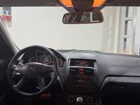 Usado Mercedes C320 Elegance 224 HP (164 kW) 2008 Cinzento Carrinha