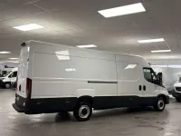 Usado Iveco Daily 160 CV (117 kW) 2023 Blanco Van