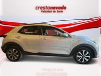 Usado Kia Stonic 100 CV (73 kW) 2022 Gris / plata SUV