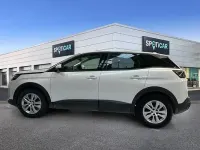 Usado Peugeot 3008 Active 130 CV (95 kW) 2021 Blanco SUV