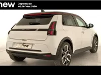 Begagnad Renault R5 Techno 110 kW (150 HK) 2024 Vit Halvkombi
