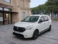 Usado Dacia Lodgy Comfort 115 CV (84 kW) 2022 Blanco Monovolumen