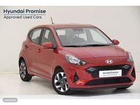 Usado Hyundai i10 67 CV (49 kW) 2024 Dragon red (mica) Utilitario