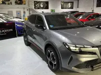 Usado Alfa Romeo GT Junior Edizione Speciale 136 CV (100 kW) 2025 Gris / plata SUV
