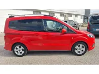 Usado Ford Tourneo Courier Titanium 100 CV (73 kW) 2018 Rojo Monovolumen