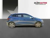 Usado Hyundai i20 101 CV (74 kW) 2025 Azul Utilitario