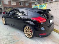 Używany Ford Focus ST 250 KM (183 kW) 2016 Czarny Sedan/Limuzyna