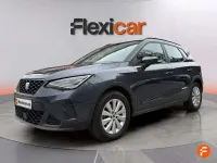 Usado Seat Arona Style 110 CV (80 kW) 2024 Gris SUV