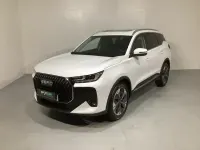 Usado Ebro s700 Luxury 147 CV (108 kW) 2025 Blanco SUV