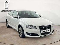 Usado Audi A3 Sportback Attraction 105 CV (77 kW) 2009 Blanco Utilitario
