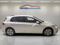Usado VW Golf VIII 110 CV (80 kW) 2021 Blanco Berlina