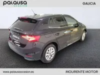 Usado Skoda Fabia Selection 95 CV (69 kW) 2025 Negro Utilitario