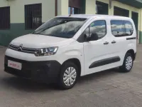 Usado Citroën Berlingo Feel 100 CV (73 kW) 2022 Blanco Monovolumen