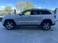 Usado Jeep Grand Cherokee Laredo 241 CV (177 kW) 2011 Gris / plata SUV