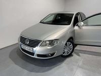 Usado VW Passat Advance 140 CV (102 kW) 2010 Gris / plata Berlina