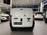 Usado Fiat Fiorino 80 CV (58 kW) 2021 Blanco Monovolumen