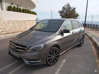 Usado Mercedes B220 170 CV (125 kW) 2014 Gris / plata Monovolumen