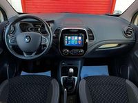 Usado Renault Captur Zen 131 CV (96 kW) 2019 Beige SUV