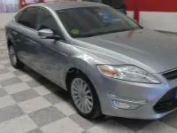 Usado Ford Mondeo Titanium 140 CV (102 kW) 2015 Gris / plata Berlina
