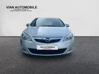 Usado Opel Astra Enjoy 95 CV (69 kW) 2012 Gris / plata Berlina