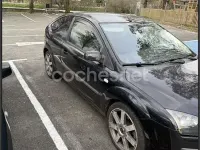 Usado Ford Focus Sport 136 CV (100 kW) 2005 Negro Berlina