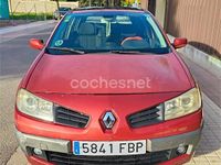 Usado Renault Mégane GrandTour Dynamique 130 CV (95 kW) 2006 Granate Familiar