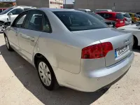 Usado Audi A4 170 CV (125 kW) 2010 Gris / plata Berlina
