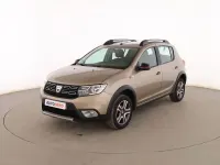 Usado Dacia Sandero 90 CV (66 kW) 2019 Gris Berlina