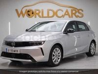 Usado Opel Astra Edition 130 CV (95 kW) 2024 Gris / plata Berlina