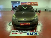 Usado Renault Grand Scénic Dynamique 130 CV (95 kW) 2011 Beige Monovolumen